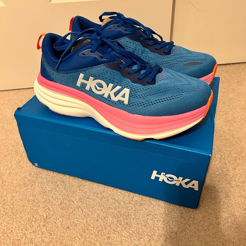 Hoka One One Womens Bondi 8 Coastal Sky Sneakers